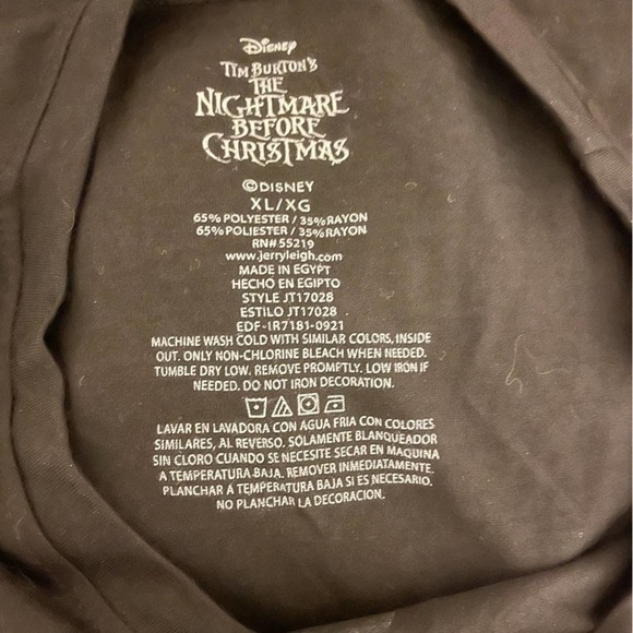 Tim Burton The Nightmare Before Christmas Tee NWT - Picture 6 of 6